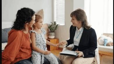 From Helping Hands To Specialised Care: Navigating Home Care Work